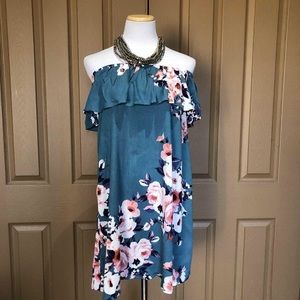 Floral ruffle dress sz M